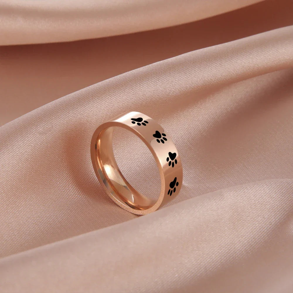 Harlow Paw Print Ring 6