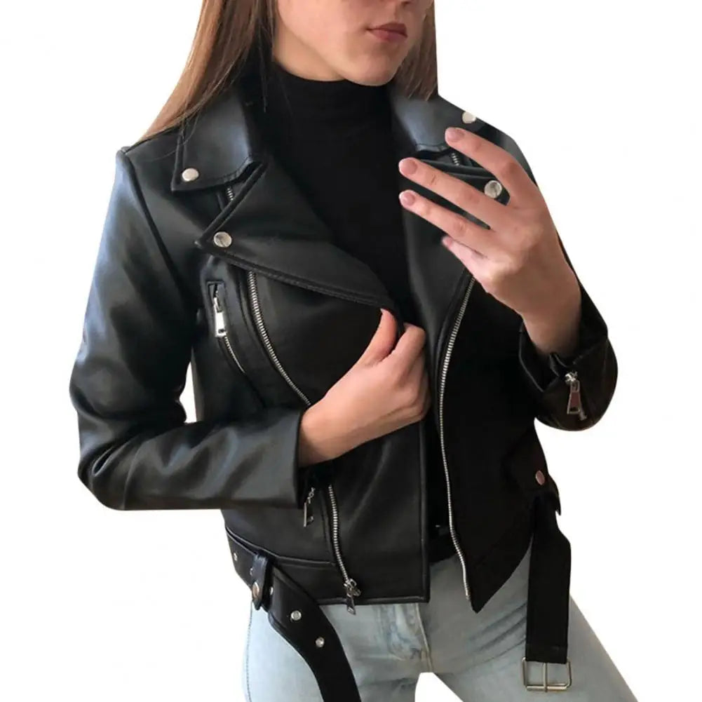 Women's oversized quilted hooded puffer jacket with cropped hem
