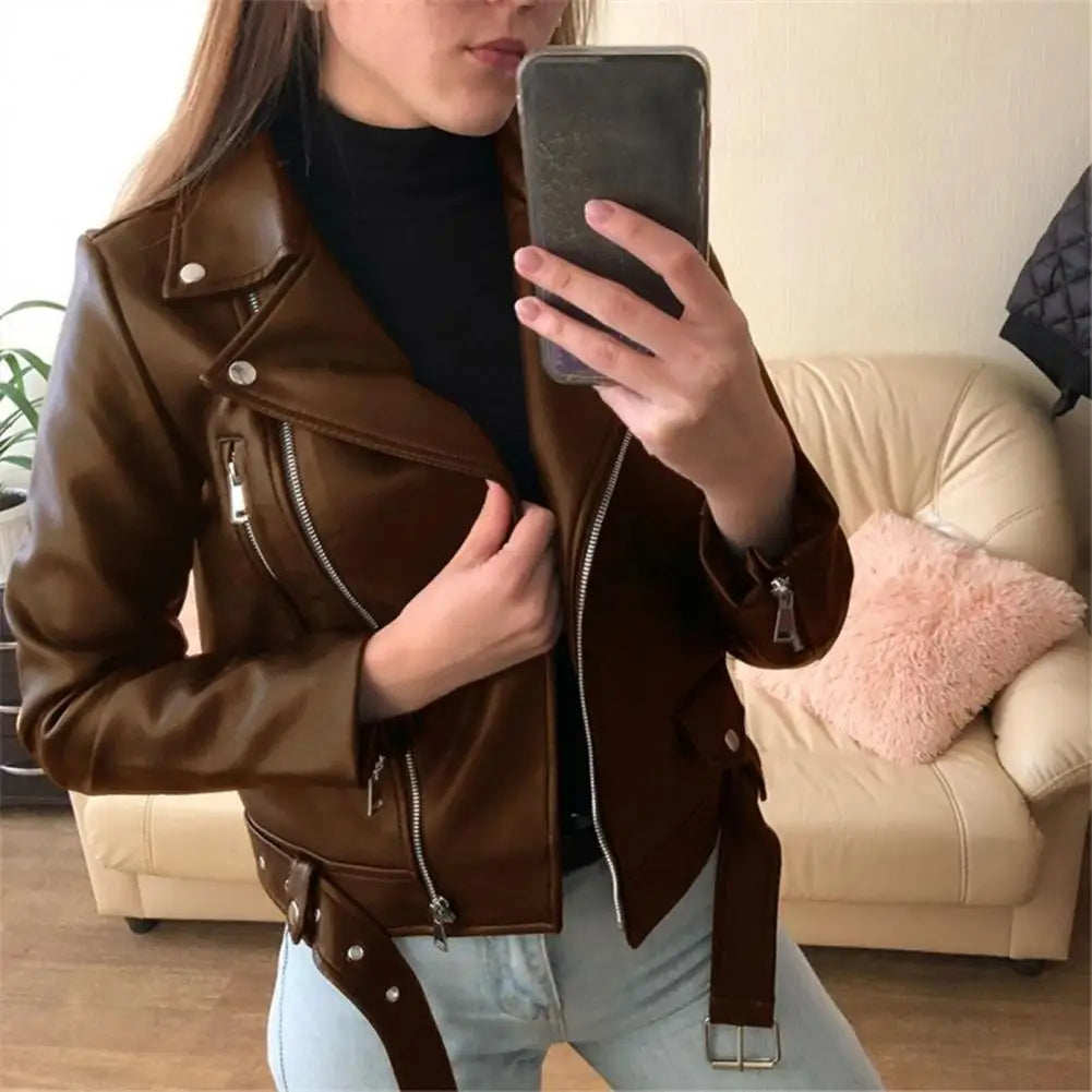 Women's oversized quilted hooded puffer jacket with cropped hem