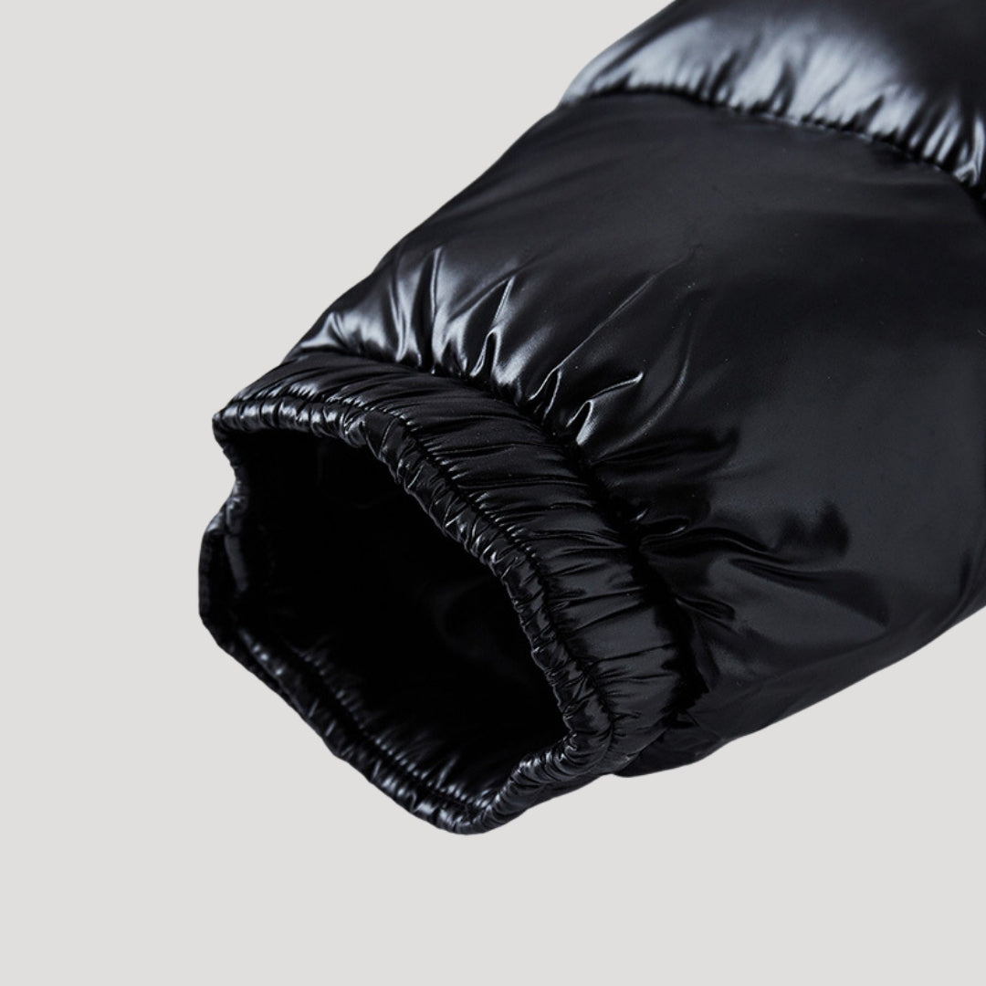 Men's quilted hooded puffer jacket with zip front and pockets