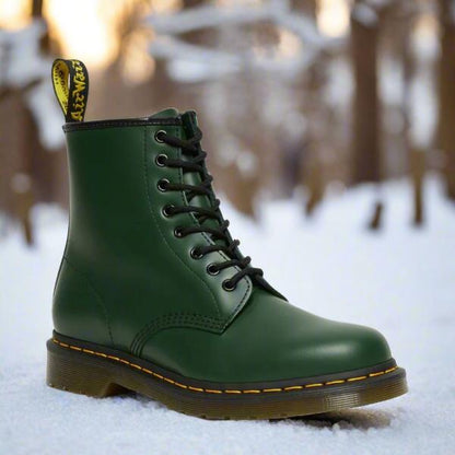 Unisex lace-up ankle combat boots with round toes and lugged soles