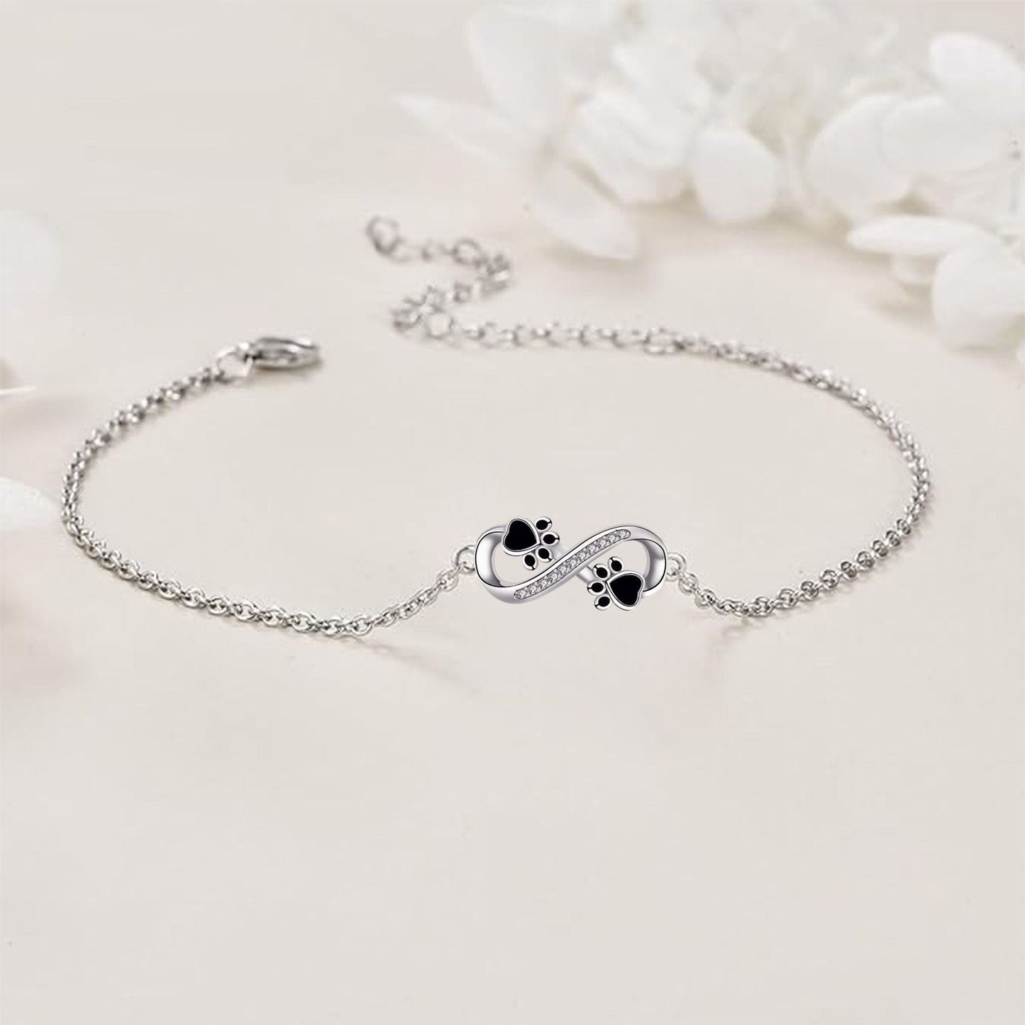 Isla Infinite Paw Bracelet 2