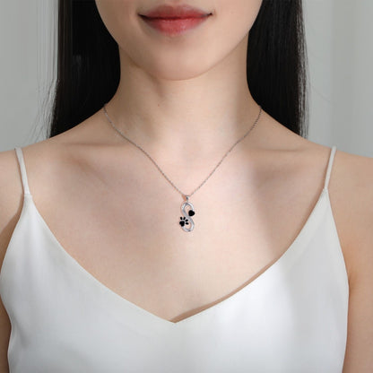 Isla Infinite Symbol Necklace 3