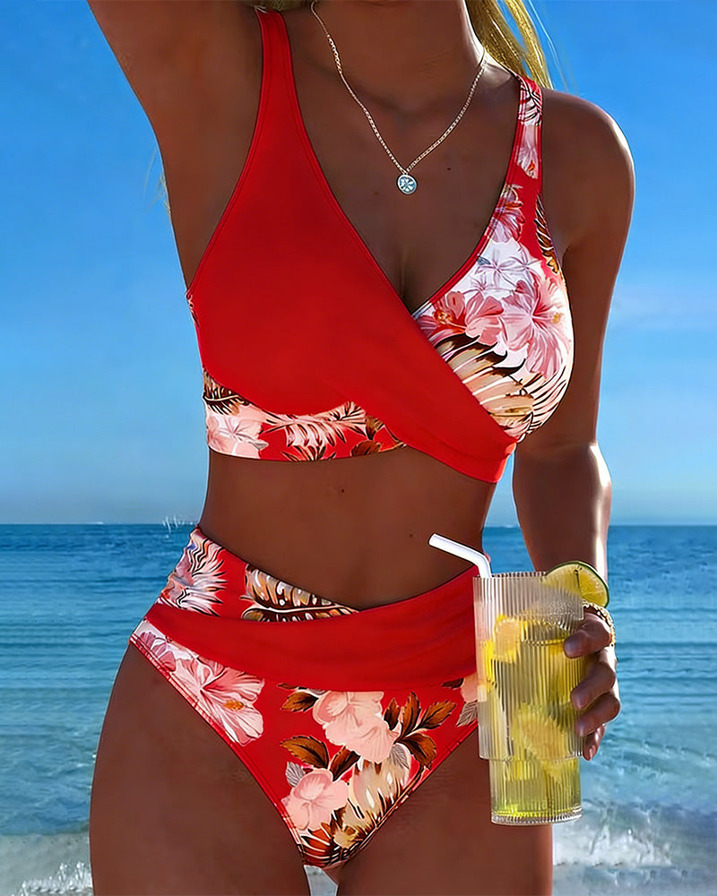 Jolie Floral Split Bikini 10