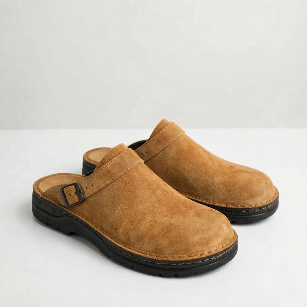Men's closed-toe mule shoes with adjustable buckle strap