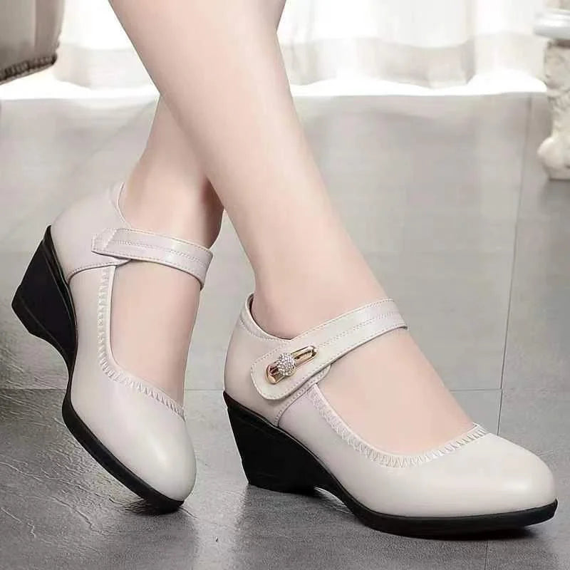 Liana Mid-Heel Comfort Shoes 5