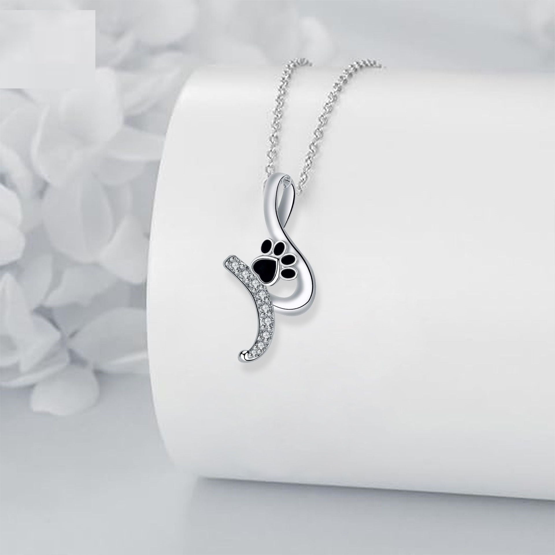 Lila Paw Print Pendant Necklace 1