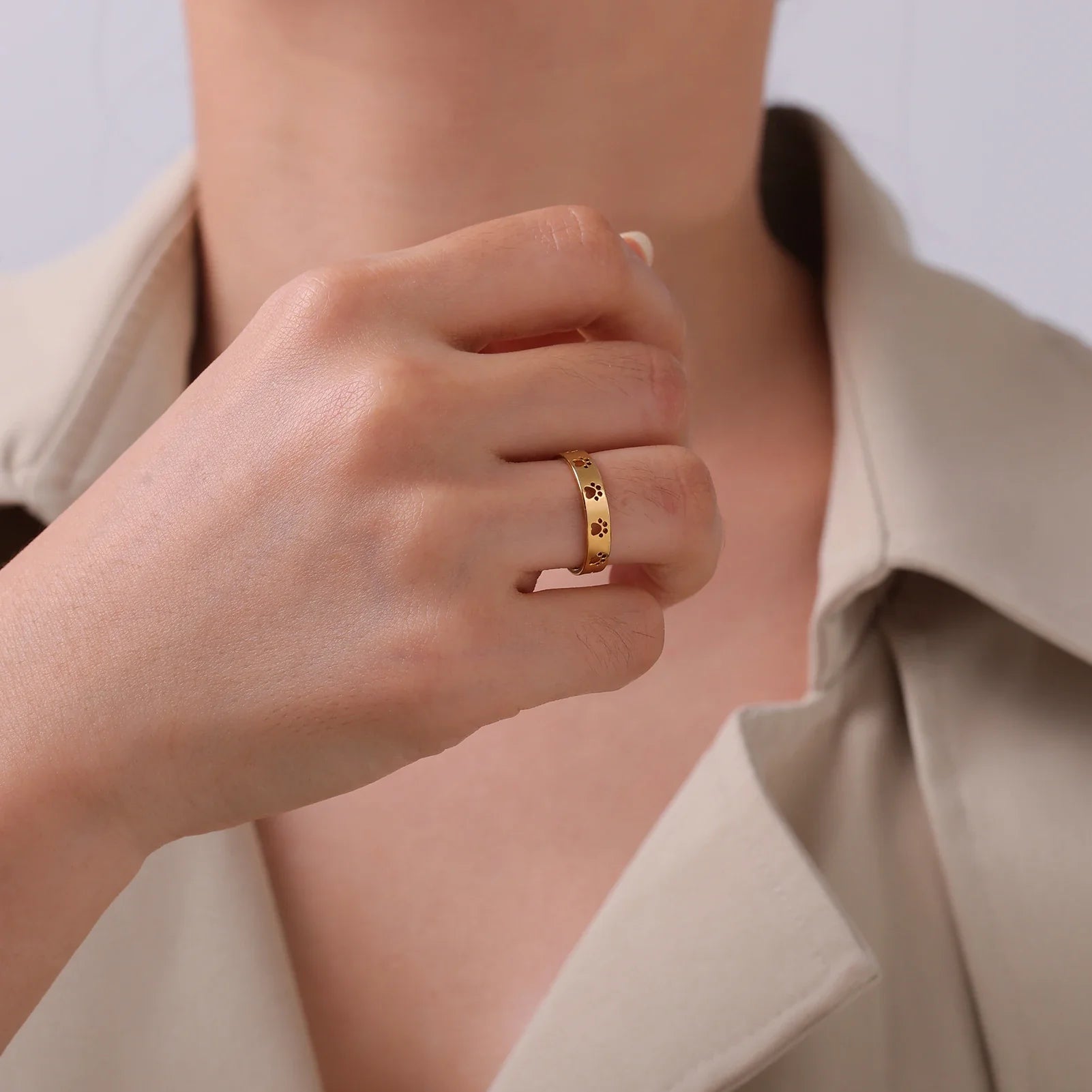 Lila Paw Print Ring 2