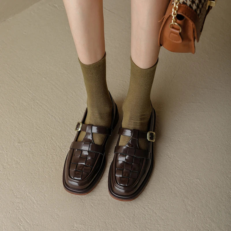 Livia Retro Flat Shoes 0