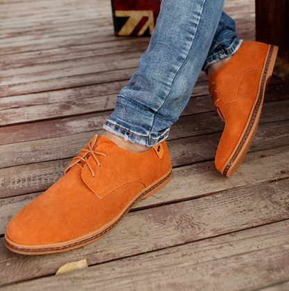 Men's lace-up derby shoes with textured upper, round toe and contrasting sole