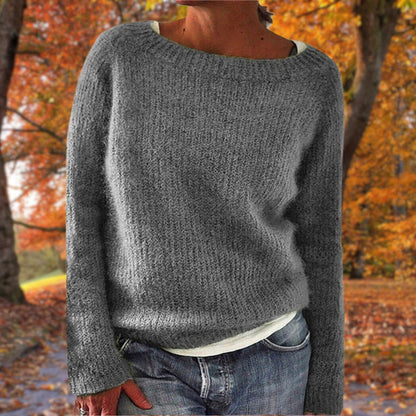 Women's long-sleeve ribbed crew neck sweater with relaxed hip-length fit