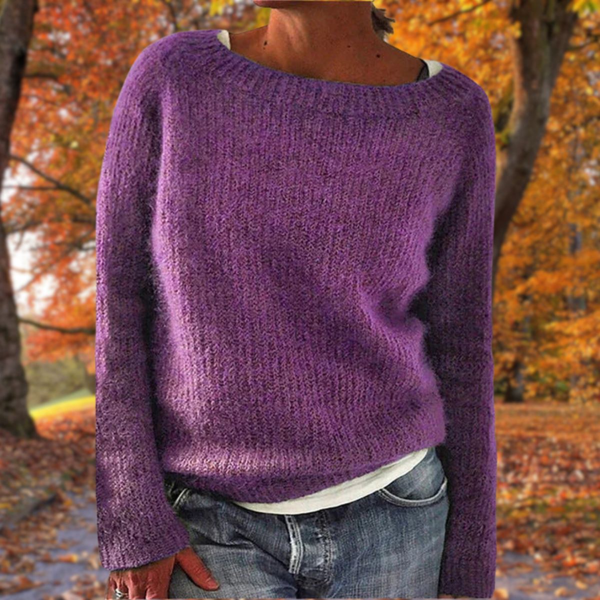Women's long-sleeve ribbed crew neck sweater with relaxed hip-length fit
