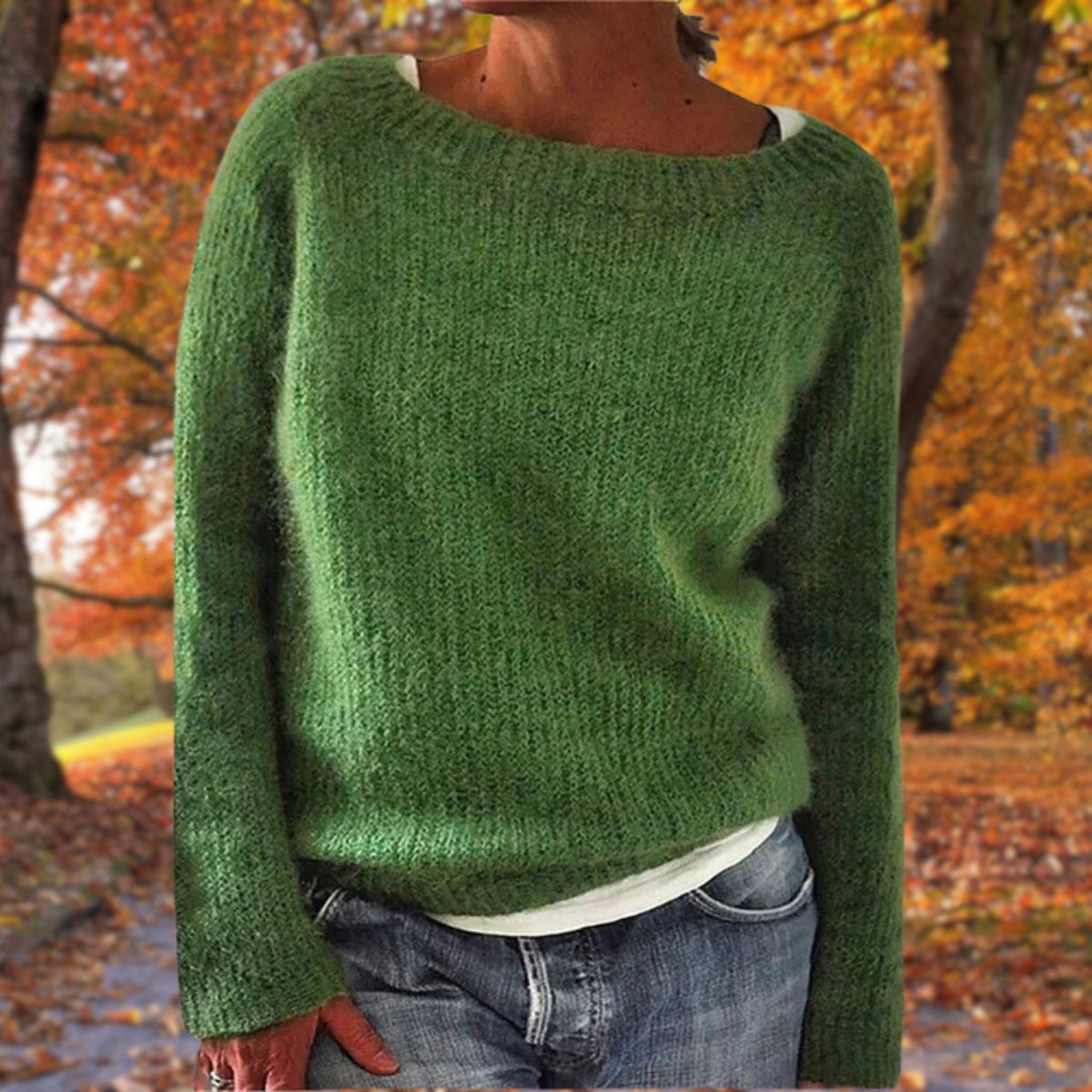 Women's long-sleeve ribbed crew neck sweater with relaxed hip-length fit