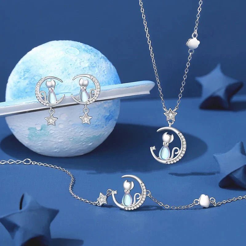 Mira Celestial Cat Earrings 1