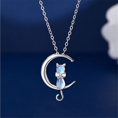 Mira Crescent Cat Necklace 1