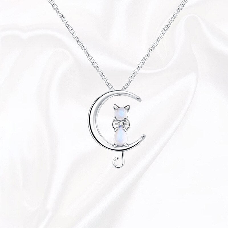 Mira Crescent Cat Necklace 2