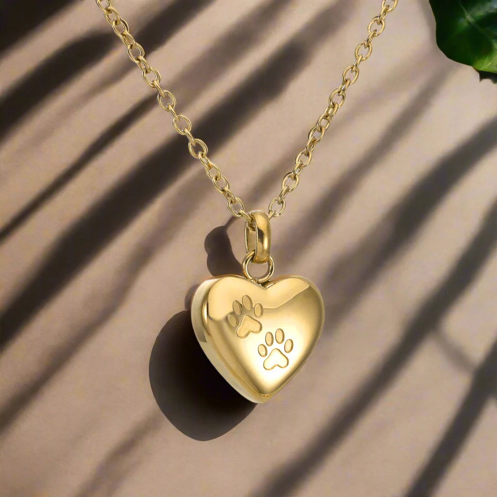 Mira Heart Pendant Necklace 1