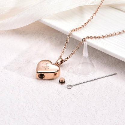 Mira Heart Pendant Necklace 3