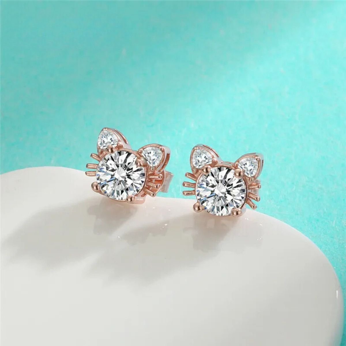 Mira Moissanite Cat Stud Earrings 2