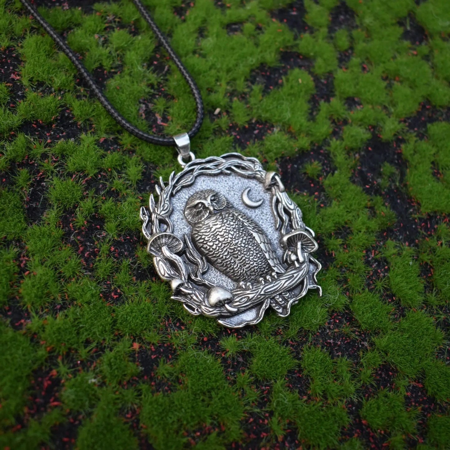 Mira Mystical Pendant Necklace 2