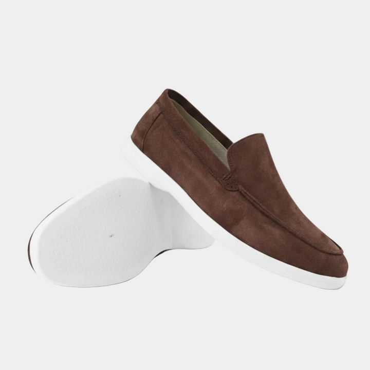 Men's slip-on loafers with moc toe stitching and low sole