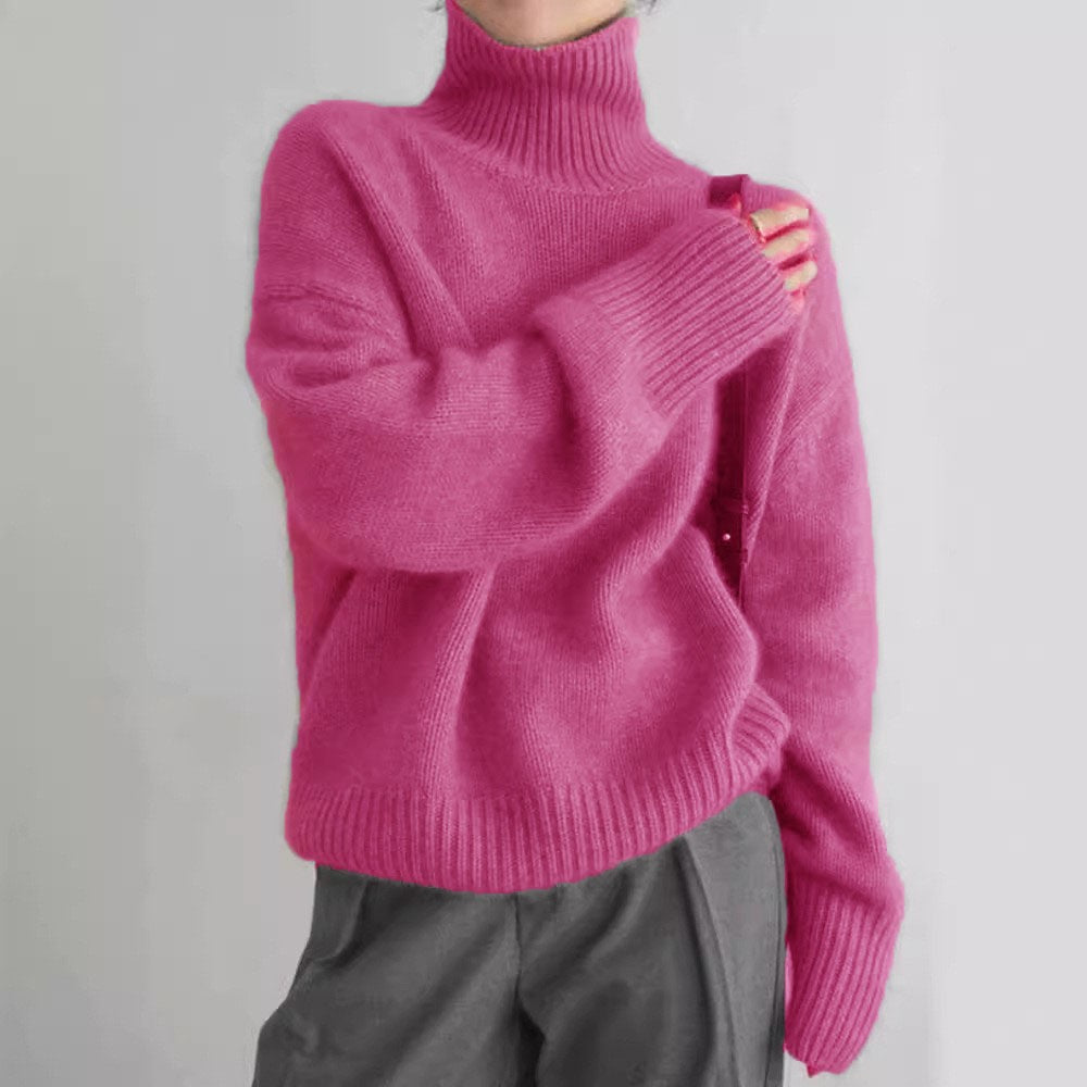 Women's relaxed ribbed turtleneck sweater with long sleeves