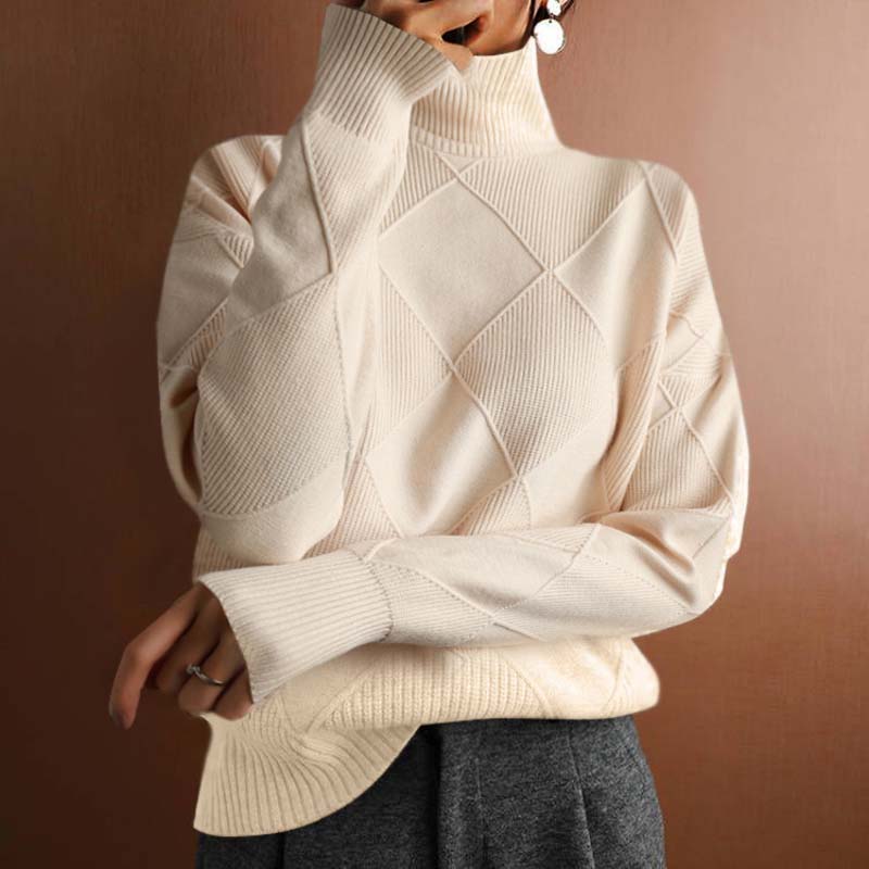 Women's geometric turtleneck sweater with long sleeves and ribbed trims