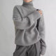 Women's relaxed ribbed turtleneck sweater with long sleeves
