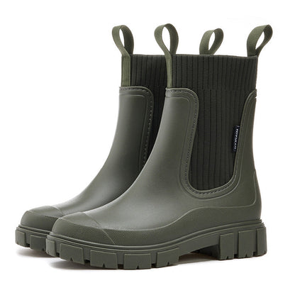VALERIE waterproof ankle boots with chunky lug sole and ribbed collar, pull handles