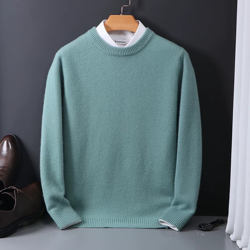 Men's plain crew neck knit sweater with long sleeves