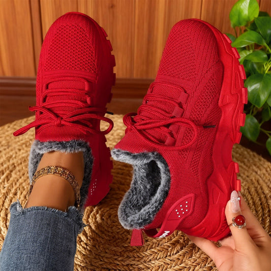 Women's fleece-lined lace-up sneakers with chunky lugged soles