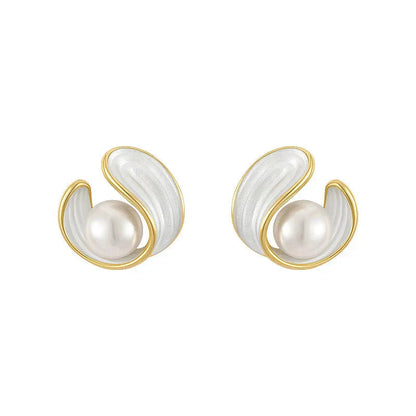 Odessa Pearl Gold Earrings 1