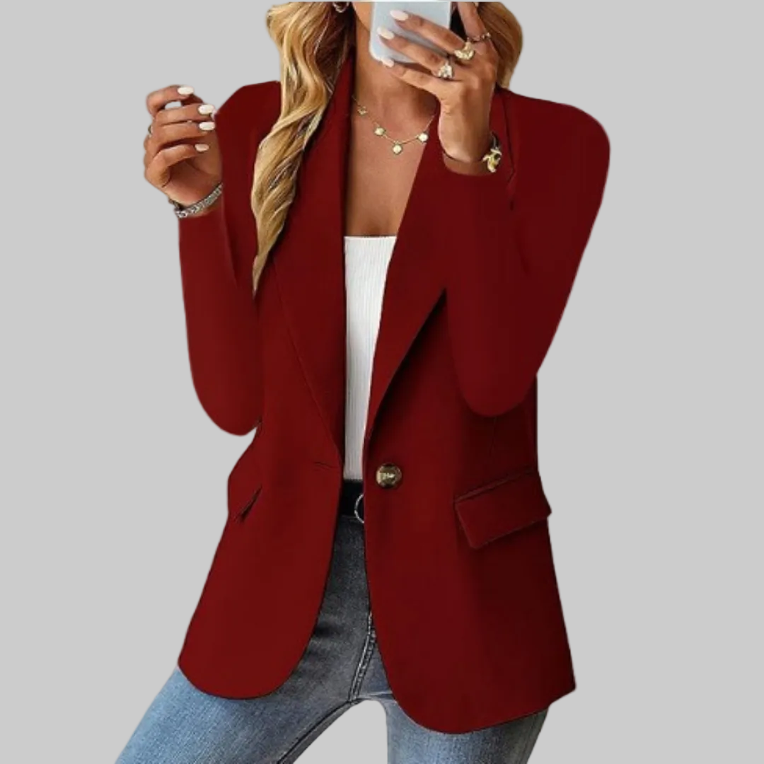 Women's tailored blazer with notched lapel, long sleeves and front flap pockets