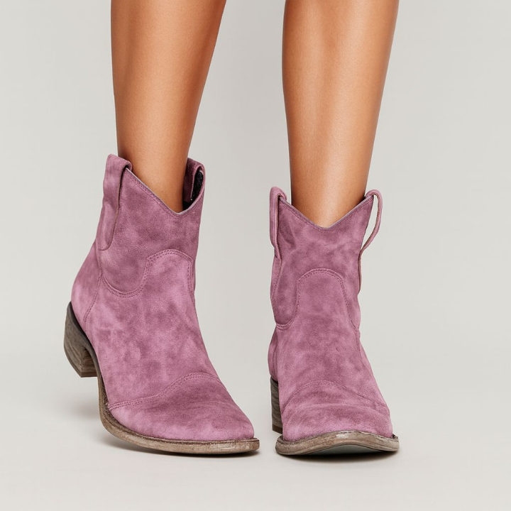 Women's western ankle boots with pull tabs, curved seams and low heels