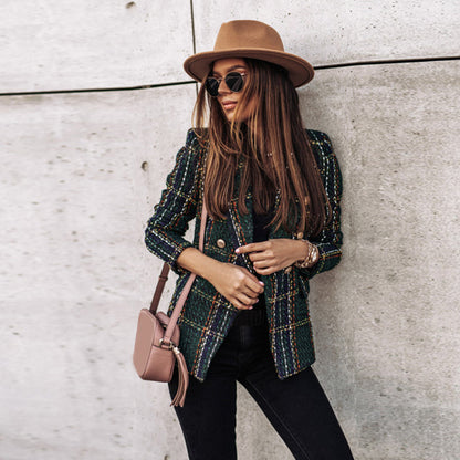 Women's checked tweed blazer with long sleeves and button front