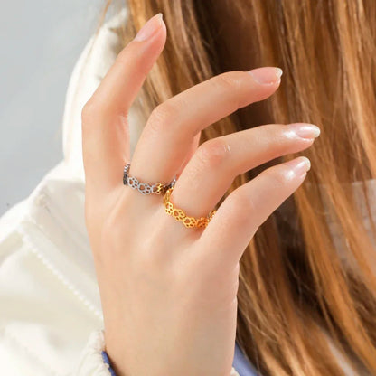 Penelope Adjustable Paw Print Ring 4