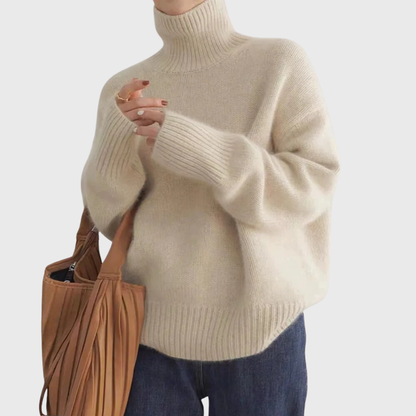 Women's long-sleeve ribbed turtleneck sweater with relaxed fit