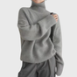 Women's long-sleeve ribbed turtleneck sweater with relaxed fit