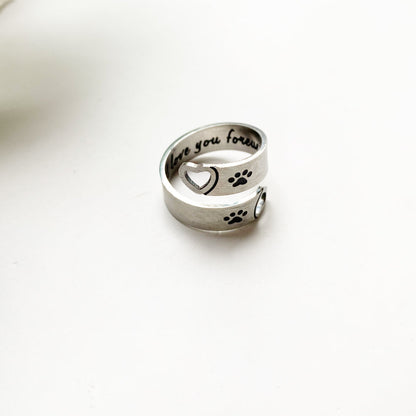 Piper Paw Print Twist Ring 2