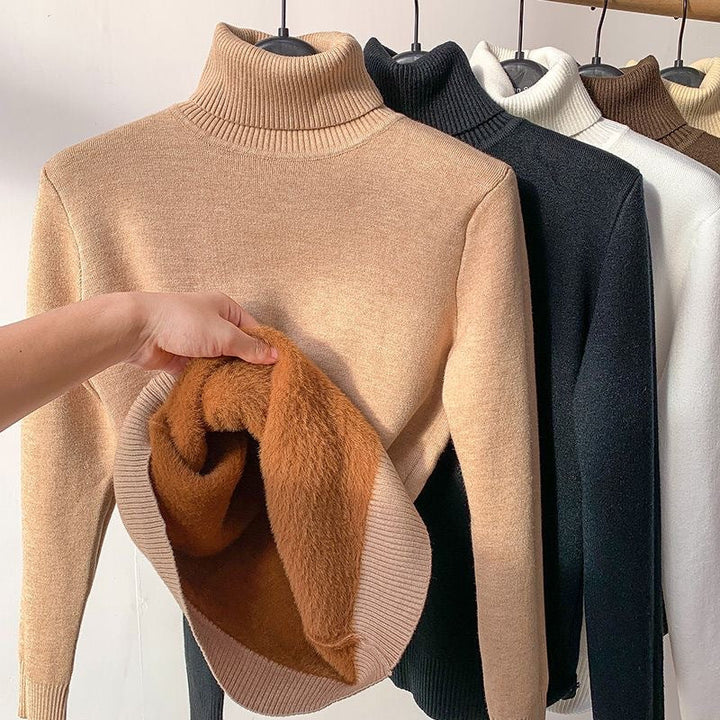 Women's long-sleeve turtleneck sweater with ribbed collar