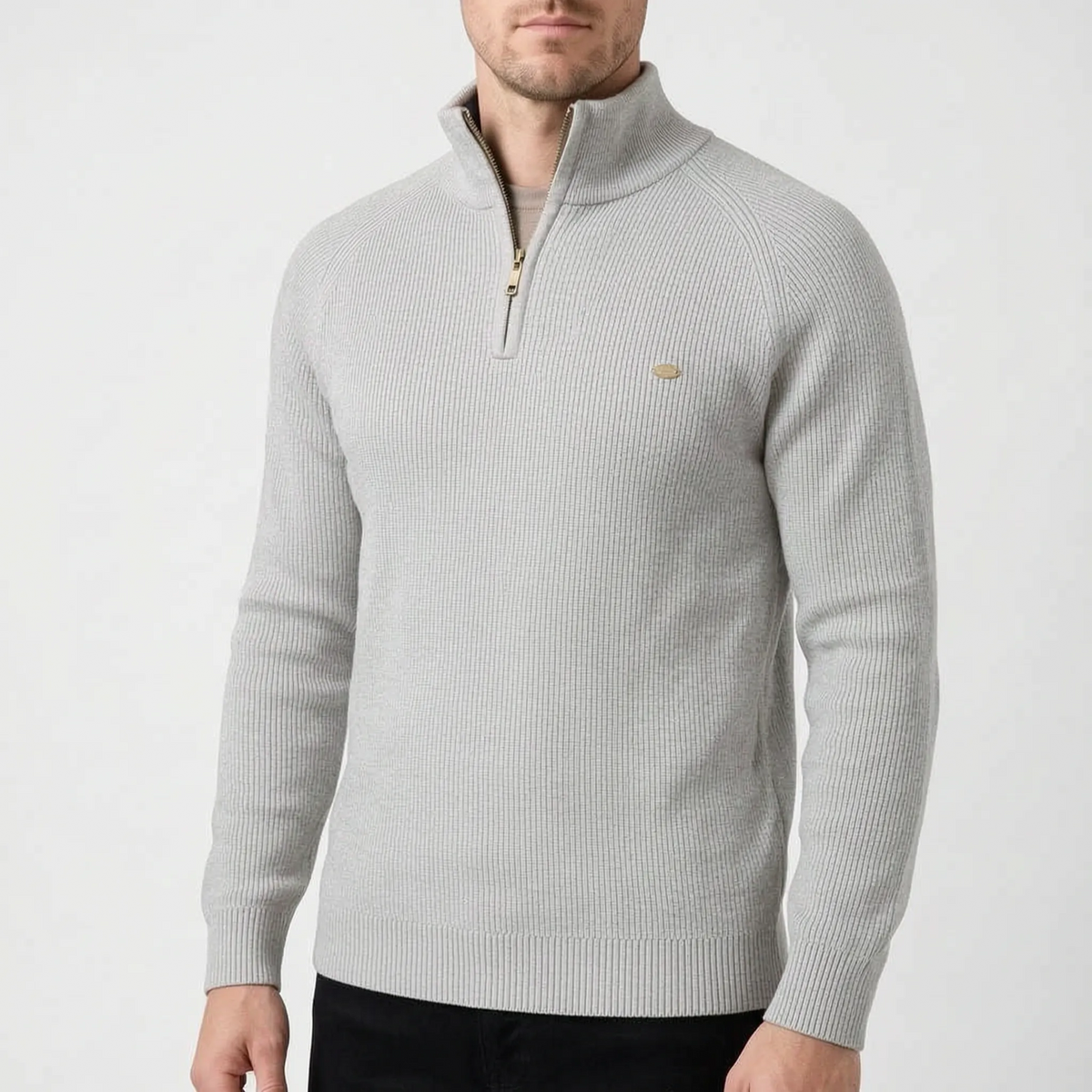 Men's ribbed mock neck sweater with half-zip fastening and long sleeves