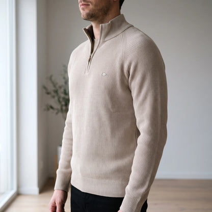 Men's ribbed mock neck sweater with half-zip fastening and long sleeves