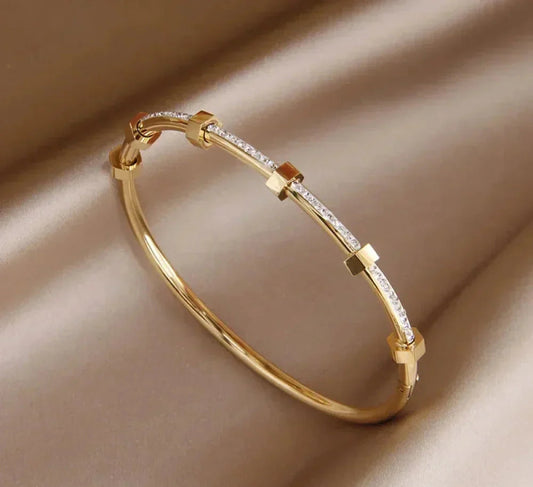 Rhea Golden Bracelet 0