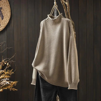 Women's textured knit jumper with mock neckline and long sleeves