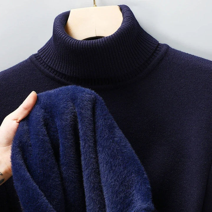 Men's long-sleeve ribbed turtleneck sweater with fitted silhouette