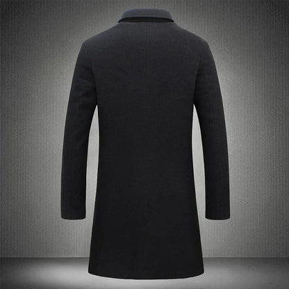 Manteau long homme habillé coupe ajustée à col à revers et boutonnage devant