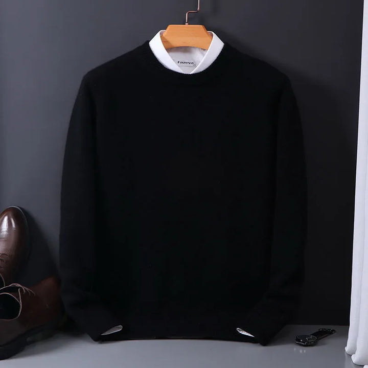 Men's classic crew-neck sweater with long sleeves