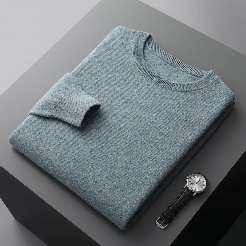 Folded crew neck sweater with long sleeves and ribbed trims