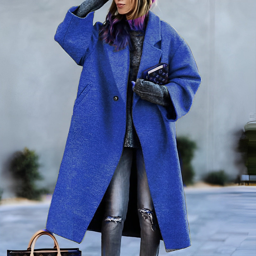 Women's long lapel coat with single button and front pockets
