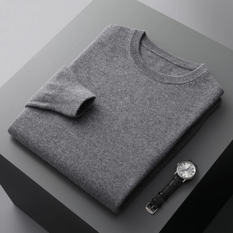 Folded crew neck sweater with long sleeves and ribbed trims